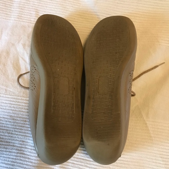 SAS Genuine Handsewn Beige Comfort Shoes 9.5 N - Picture 6 of 6